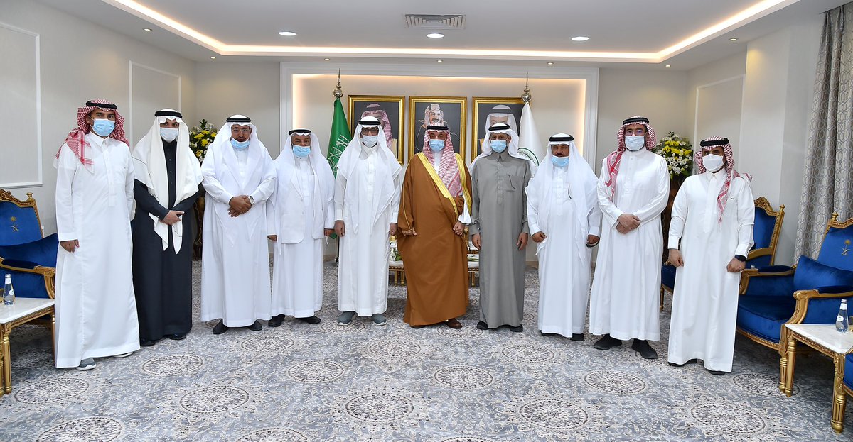 emara_najran's tweet photo. أمير منطقة #نجران يستقبل أعضاء المجلس البلدي لأمانة عسير وينوه بالتعاون بين المجالس البلدية. 
https://t.co/PUZUbv2kOz https://t.co/0VboMzKa78
