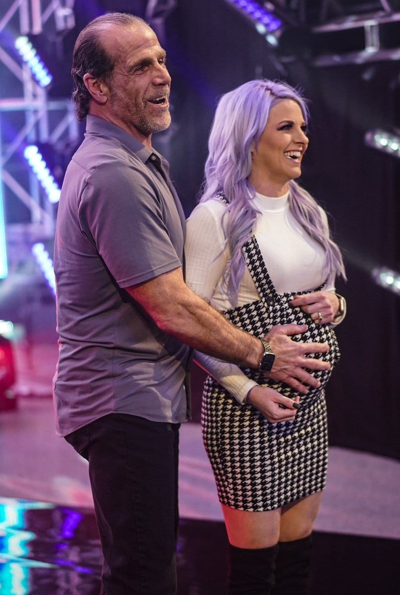 Chris__Curlett's tweet photo. BREAKING NEWS:

Custody ladder match announced for #WrestleMania weekend. 

@ShawnMichaels and @JohnnyGargano will go face to face for the sole custody of @CandiceLeRae child. 

#NXT #WWE #wweraw #SmackDown #cultaholic https://t.co/DBjRpnHQW4