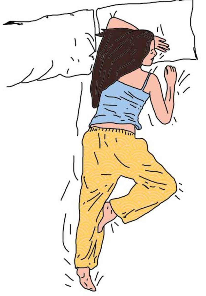 EvelynNnana's tweet photo. @expressoshow Stomach sleeping position is my favourite, so comfortable ๐ #SloomSleep #ExpressoShow @expressoshow https://t.co/lMBgxtugcX