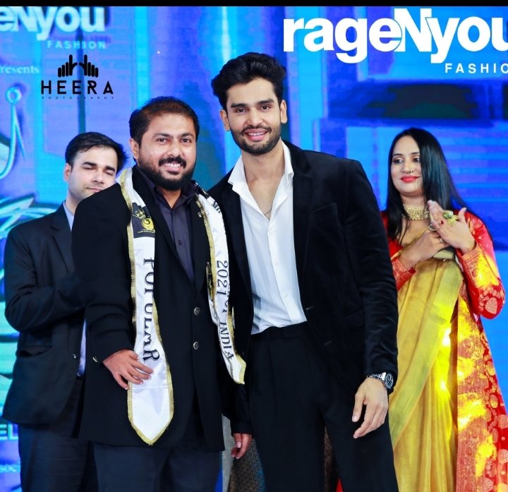 arun9972's tweet photo. I have received Mr popular subtitle in #supermodelofIndia2021 from Mr world 2016 winner Rohit Khandelwal which was held in Goa #Bangalore @BangaloreTimes1 @BangaloreMirror @tv9kannada #fashion #modeling https://t.co/a5apaBCkcK