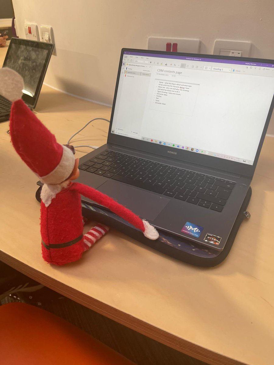 WchsCreative's tweet photo. TECH ELF INTERWEB ENTREPRENEUR EXTRAORDINNAIRE! Beethoven’s been helpin’ Creative Digital Media build their very own blogs about whatever they are into. He says he’s due a cut when they sell for 75000 euros. #weAREwchs. #techelf #honesttoblog #elflifestyle #candycanefacemask https://t.co/vhDWYLx3lK