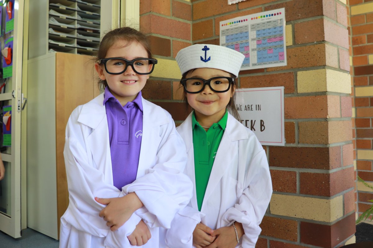 Term 4’s Innovators and Imagineers event saw Prep to Year 6 showcase their ideas, innovations, and imaginings in STEAM. 🔬📐 Well done to all innovators, and thank you to all parents who joined us! 👏✨