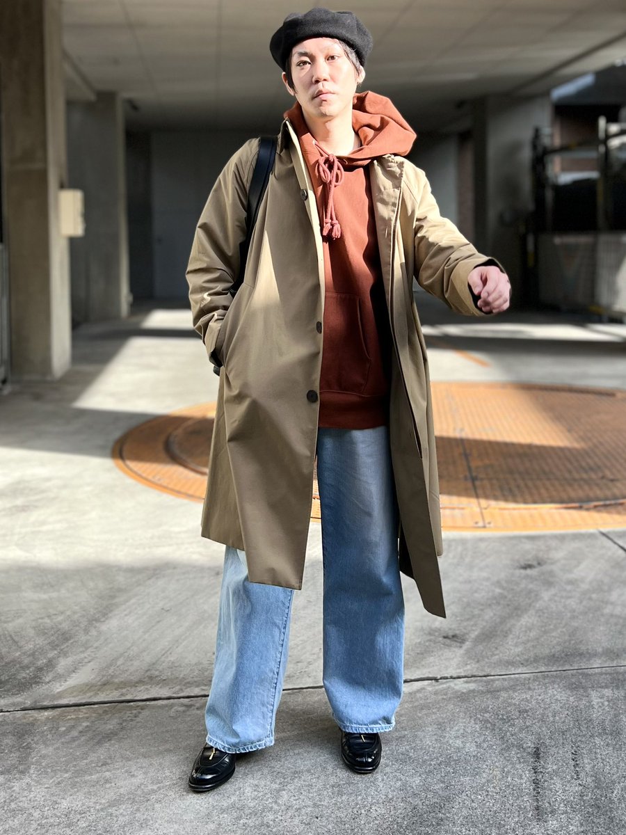 Schuhputzer621's tweet photo. お気に入りの組み合わせ

outer #studionicholson 
hoodie #auralee 
bottoms #woadblue 
berethat #rohw 
shoes #leyuccas 
bag #coach 
watch #nomos 
socks #marcomonde 

#今日のコーデ https://t.co/8speMaHlxF