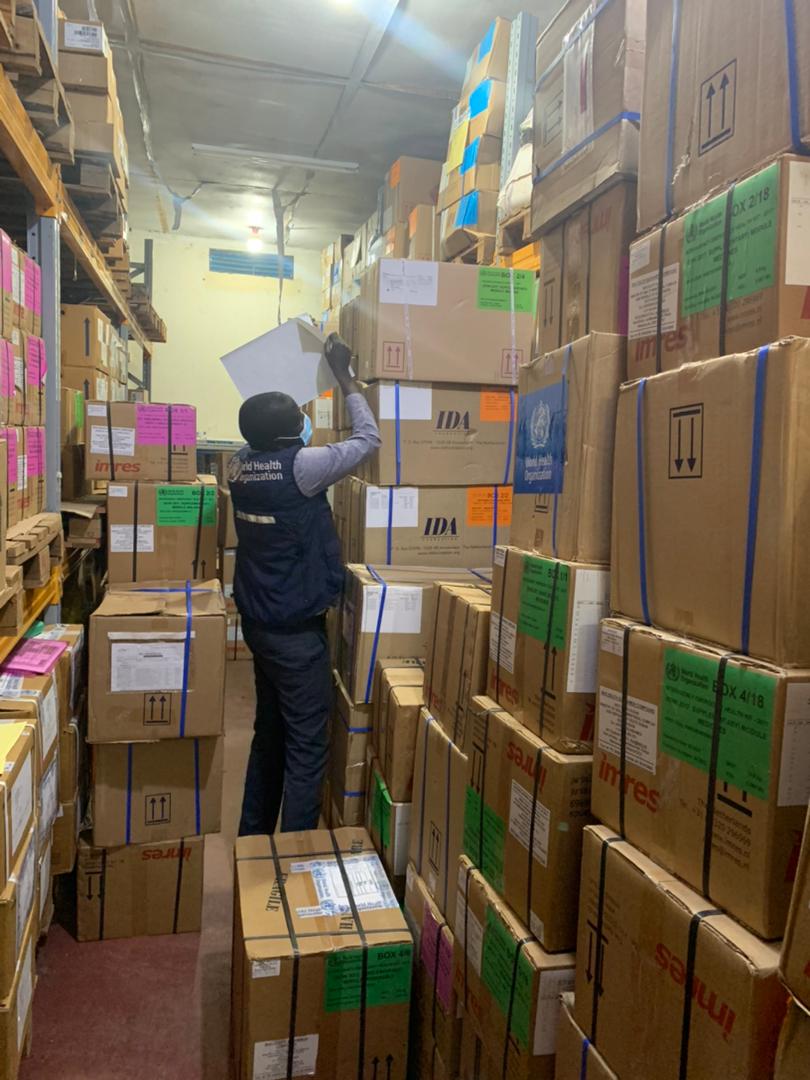 WHOSouthSudan's tweet photo. Massive floods in parts of Jonglei destroyed drug stocks &amp; increased the burden of malaria, diarrhea &amp; other diseases. 

To meet huge needs on the ground, @WHOSouthSudan with support from @CBPFs has moved 329 cartons of essential drugs to Bor for faster delivery to response areas https://t.co/R3hjLH9hmI