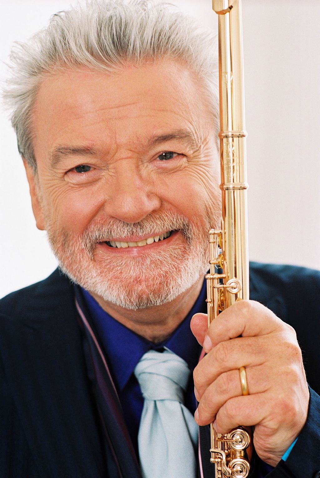 Happy birthday James Galway 82 today,Irish musician, (1978 UK No.3 single \Annie\s Song\,)

 