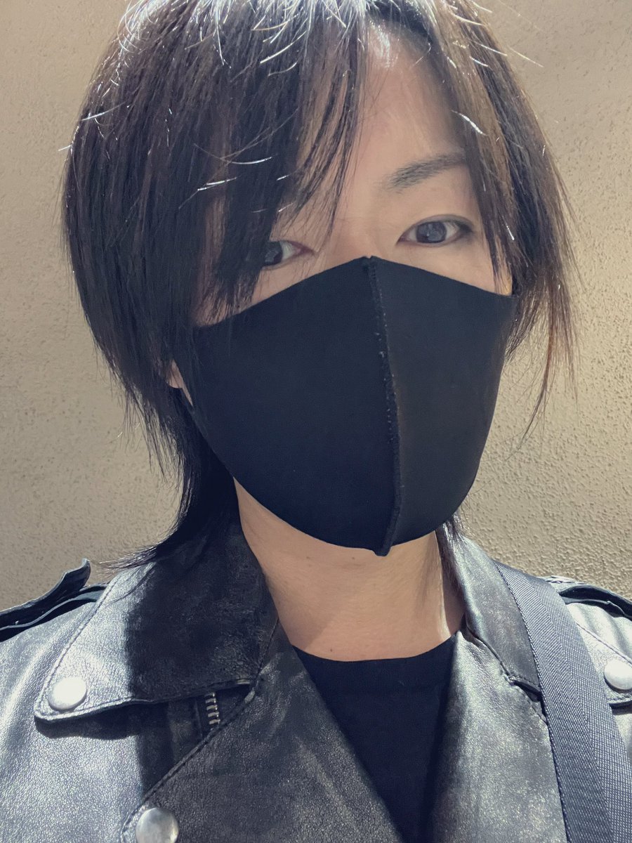 TomoAsaha's tweet photo. Just performed at one of the biggest Late Night Shows in the US,  @JimmyKimmelLive tonight! 

アメリカで最も大きなレイトショー(TV番組)の一つ、@JimmyKimmelLive で演奏させて頂きました！ https://t.co/ZK0SwCqd2A