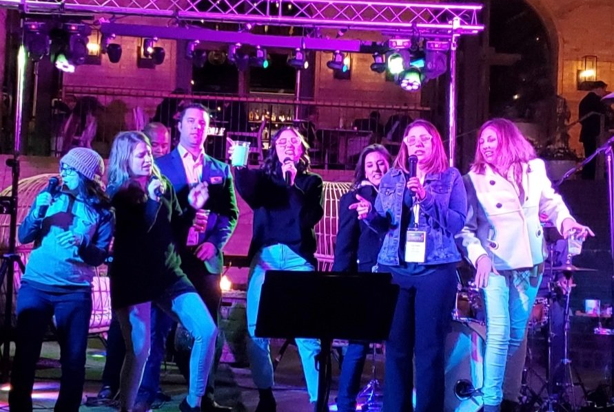 victoria0429's tweet photo. @chris_neto @LainieMataras @mogabr @Damonluvisi @NSCA_systems #blc2020 @kellypperkins @GinaSans @NSCA_Savannah Great time and fun night! https://t.co/g9nvmBkVrj