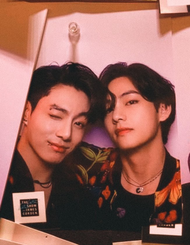 this taekook picture omg 😳