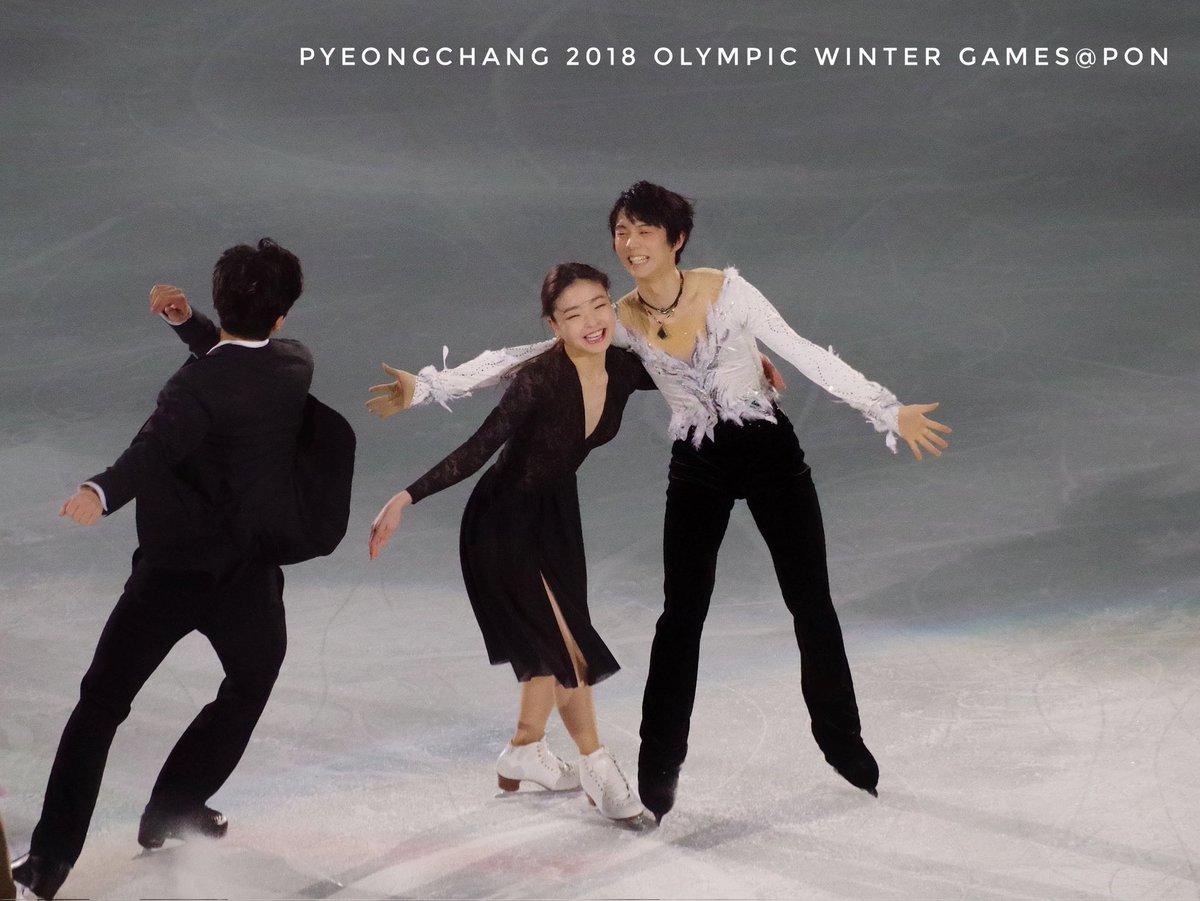 再掲
平昌オリンピックのEXのフィナーレで真っ先にゆづ🦢の元へ駆け寄ったのは、仲良しのマイアちゃんとアレックス兄さん✨✨
2人の演技がまた観たいな

@AlexShibutani
@MaiaShibutani
#羽生結弦
#YuzuruHanyu
#Pyeongchang2018
#Pyeongchang2018OlympicWinterGames