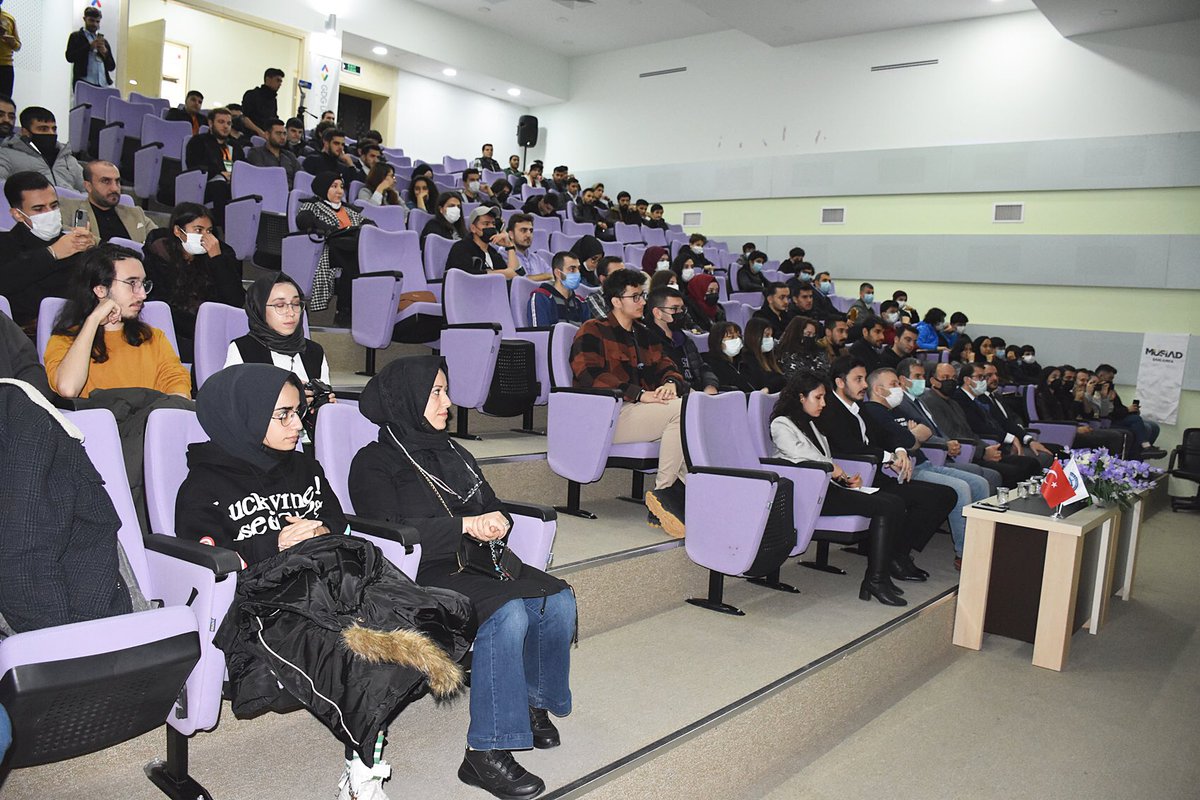 GDGUrfa's tweet photo. Developer Festival olan #DevFest 2021 bu yıl 6 Aralık tarihinde Harran Üniversitesinde gerçekleşti. https://t.co/1gmnHwJ8sF