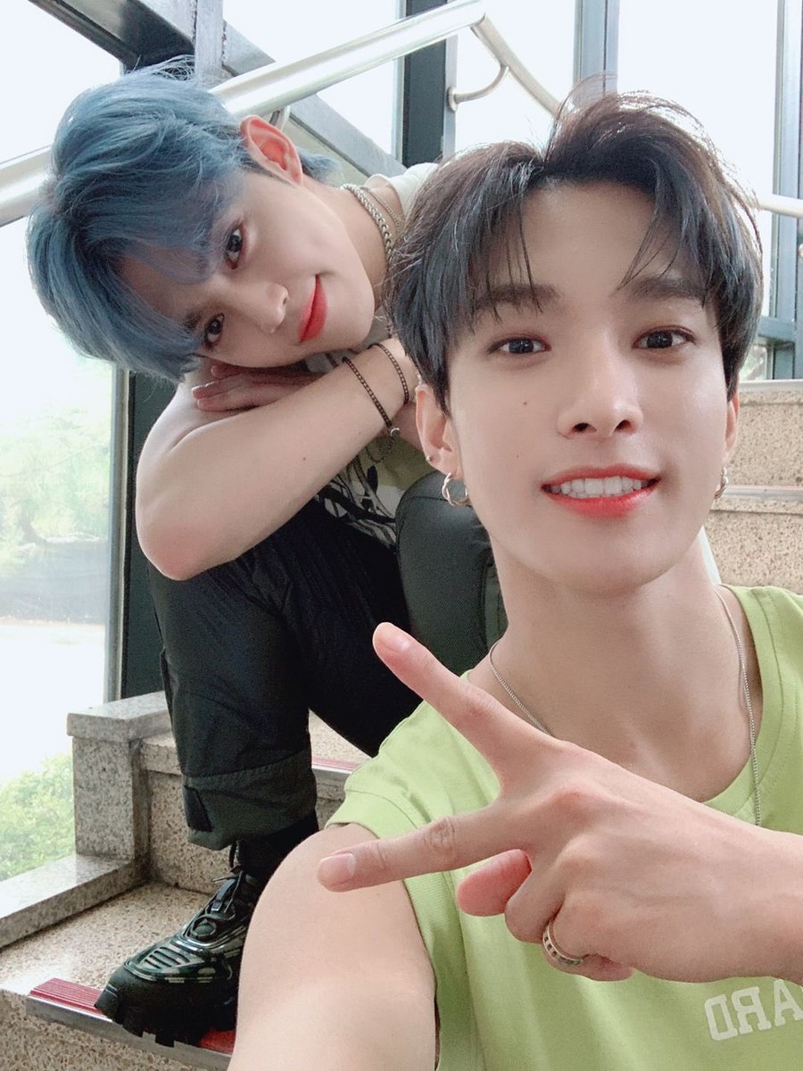 —with <a href="/dokyeomhour/">CLOSED</a>  #SCOUPS #DK #SEVENTEEN #세븐틴 #MAMAVOTE <a href="/pledis_17/">세븐틴(SEVENTEEN)</a>