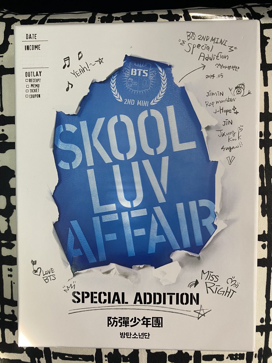RaivenMaya's tweet photo. 💜Quick Milestone GiveAway (PH Only)💜

💜1 winner Unsealed Skool Luv Affair SA Album (Complete inclusion except RPC)💜

- MBF me w/ Notif on
- Like &amp; Retweet
- Tag 2 Armies
- Ends in 24hrs (Dec9 2:30PM PST)

Thank you to my 1,500+ followers 
#milestoneGA https://t.co/EDcSoNeuXm