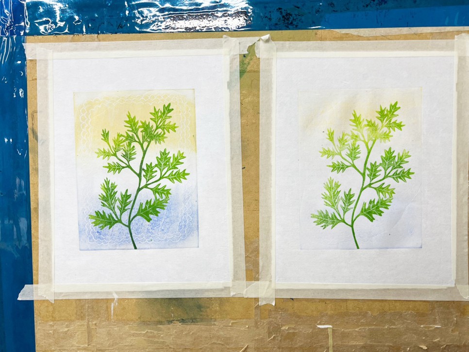 db_print's tweet image. 산뜻한 컬러감으로 완성한 수강생 분의 수성목판화 작업🌿