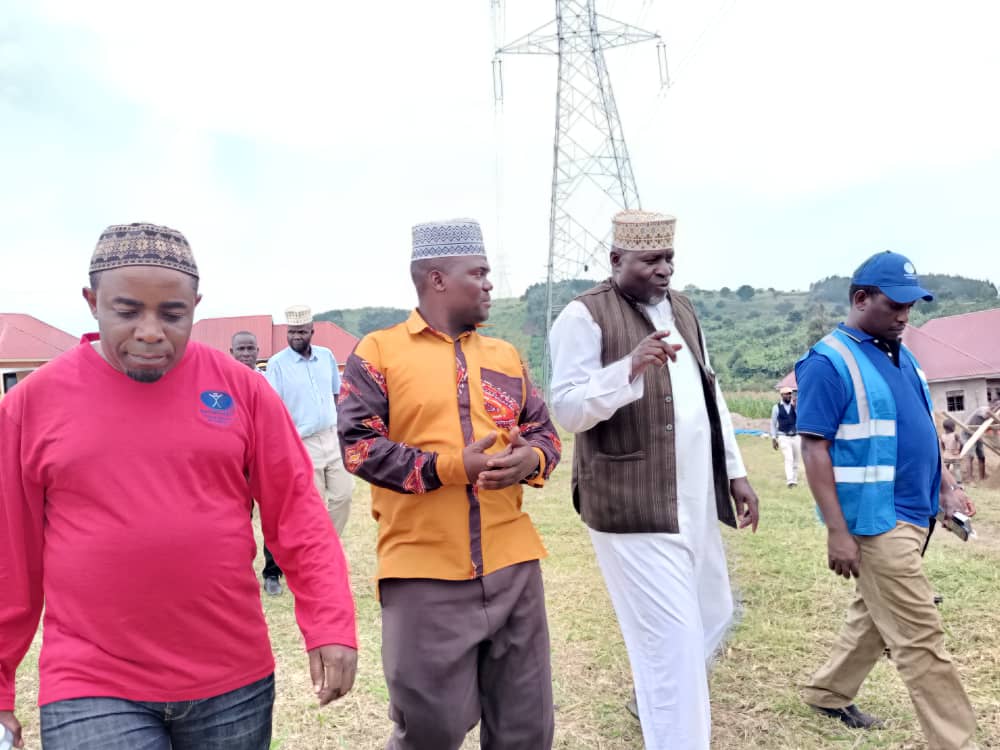 mwanjejamil's tweet photo. Inspection of work on Orphanage #kabende #Fortportal #Uganda Masroor Academy. @HumanityFirstUK @humanityfirstDE https://t.co/BujEiSQjvR