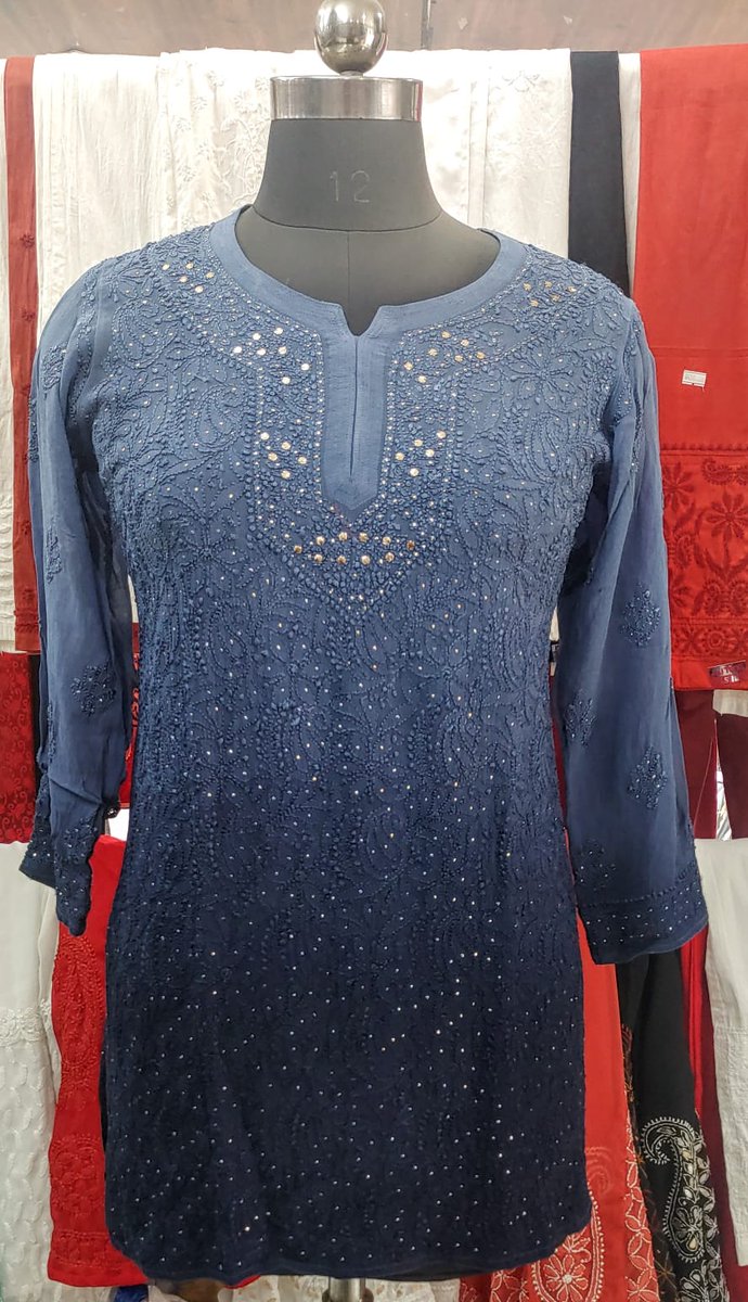 shaaneawadh's tweet photo. Viscose short top, resham thread Lucknow Chikankari, with mukeish work, shaded colors.
#shaaneawadh #shivamChikan #lucknowChikankari #viscoseChikanShortTop #vocalForLocal #instaFashion #mukeishWorkShortTop #reshamWorkShortTop #shadedChikanShortTop #chikanShortTop https://t.co/qX61KkdtyO