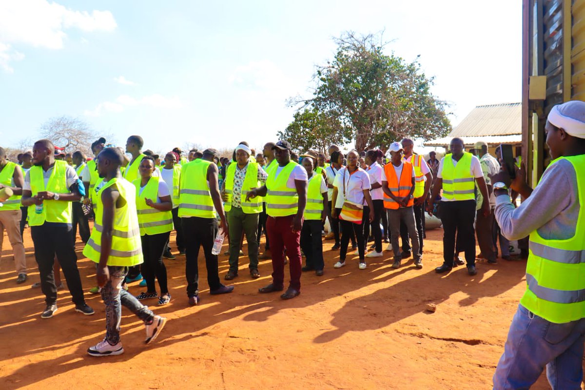 monicadigitall's tweet photo. At the End of the Day, its not about what you have or even What you've accomplished....

Its about Who you've lifted up, who you've made better and what you've given back.

Thread..👇👇

New Week #10yearsofCBA #Mungiki #uhurupark https://t.co/YtXdr1Ed0K