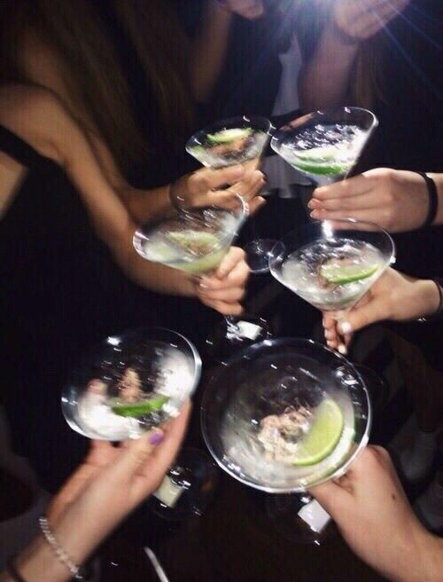 caffebrews's tweet photo. club 485 🍸

an aeskz one shot au ft 1tzy. 

❝ wherein the best way to behave is to not to. 

#aeskz #pakids #au https://t.co/JAstDfBg2D