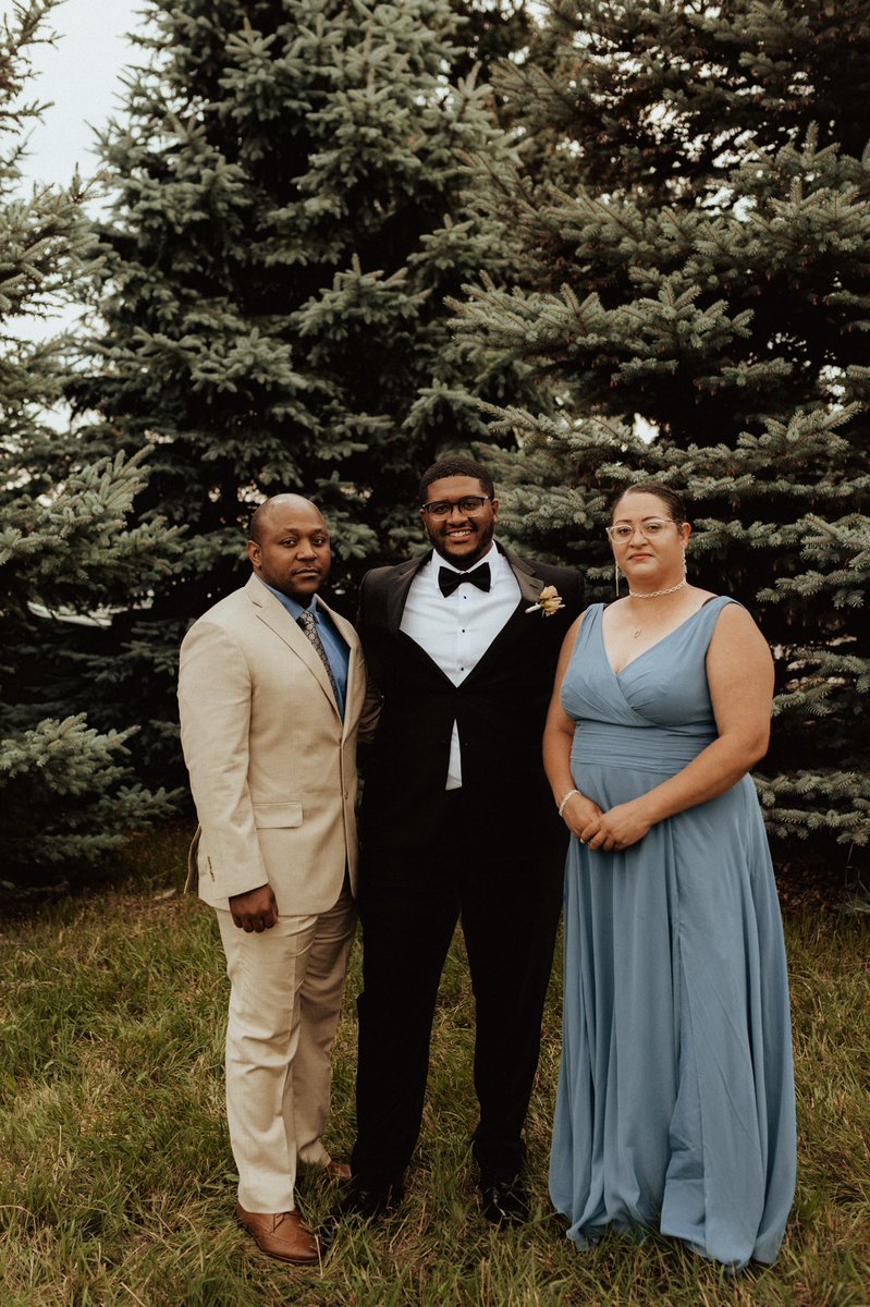 Nawfnig's tweet photo. Rest up mama. You put everybody you love in a position to win, gave us some amazing memories, and loved us unconditionally. All while being unapologetically yourself. Every ounce of hustle and humor I got in me came from watching you. I promise to make you proud. 11/12/77-12/5/21 https://t.co/qPJYRV8QtB