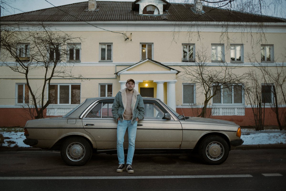 hleblat's tweet photo. Anton &amp; Mercdedes 123 in Minsk.
#photography #minsk #portrait #art #cinema #film #mercedes #Automotive #people #fashion #model #35mm #SonyAlpha #digitalart #naturallight #belarus #minsk #street #home #december #winter #man #beauty #вбеларуси #минск #ссср https://t.co/ftVQOrG9Tq
