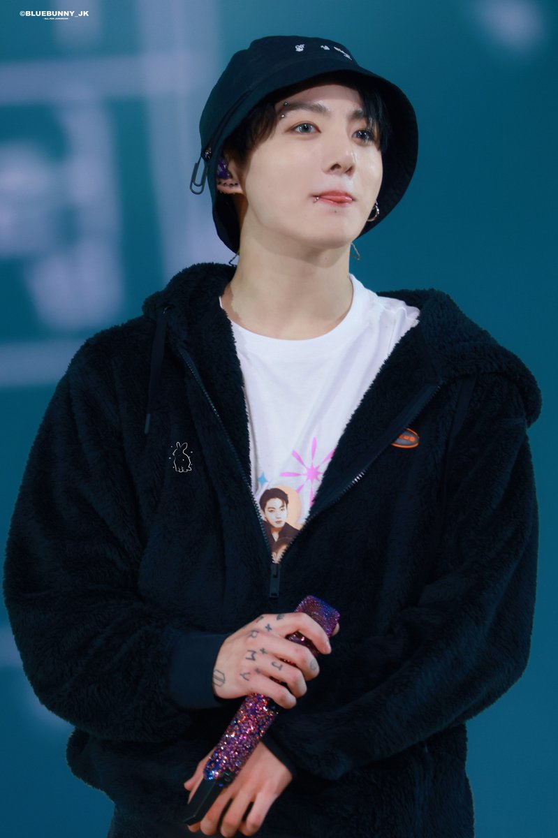 BlueBunny0901's tweet photo. 211128 HD
#jungkook #JUNGKOOK #JK #BTS           
#전정국 #정국 #방탄소년단 
#abcdefghi__lmnopqrstuvwxyz 
#PTD_ON_STAGE_LA_Day2 https://t.co/yP6pSoBHwp