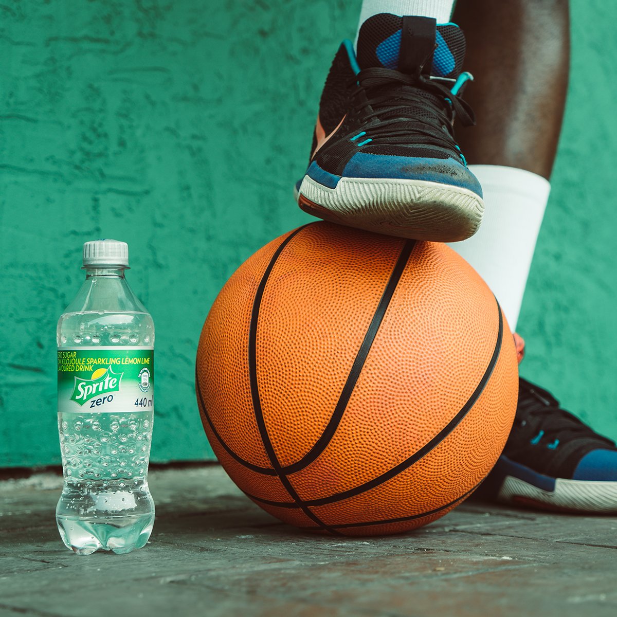 sprite_za's tweet photo. @zandilicio Drip, drip... You are all geared up for #DecemberBoss https://t.co/jjRZfHjtNV