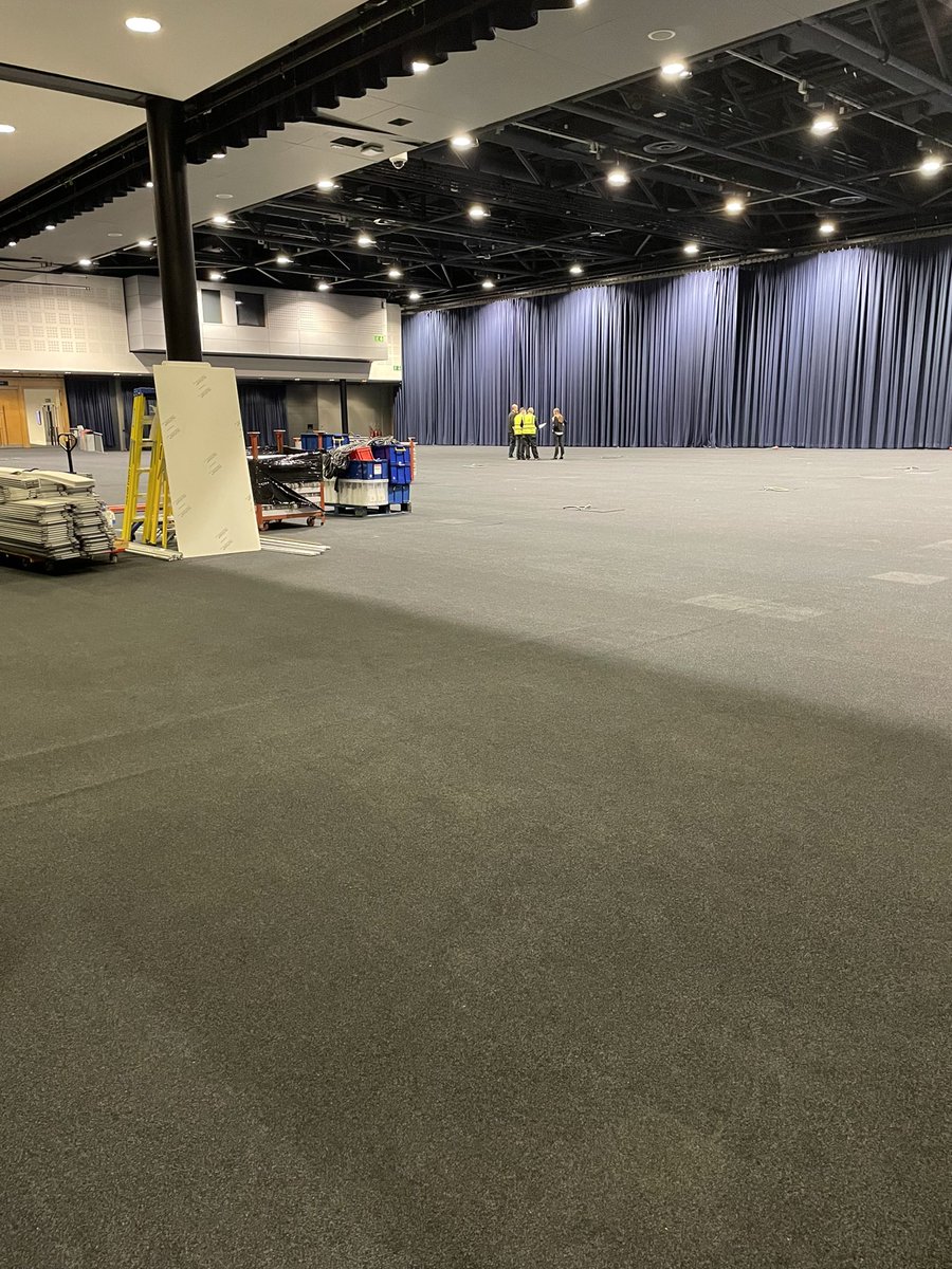 PublicSectorCo's tweet photo. Build day at #digitech21 - in partnership with @gov_procurement the technology and procurement summit for the #publicsector - https://t.co/QS1uoGf8Ql @mcr_central https://t.co/HPbtAeq4He