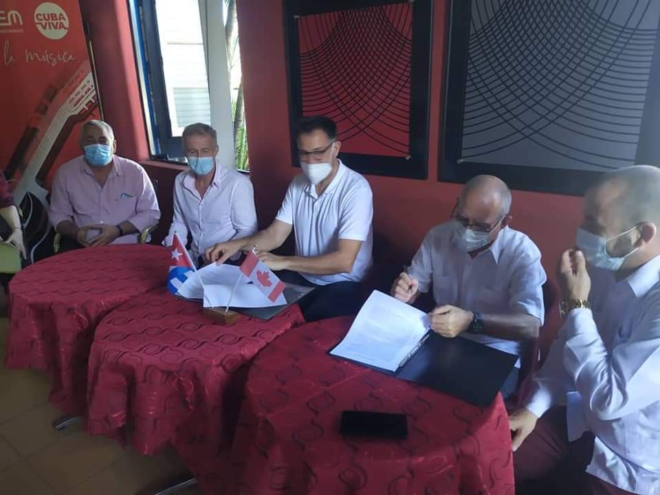 escalonaegrem's tweet photo. Fructífera jornada de trabajo efectuada entre los Grupos Negociadores de Cuba y Alemania/ Canadá del Proyecto #PuertoArte de inversión extranjera. Un principio: "Promover el gran potencial de las industrias creativas cubanas".
#Cubaescultura 
@EGREMOFICIAL https://t.co/wEpRrsgaRR