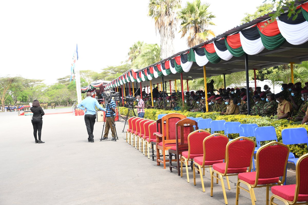 NPSOfficial_KE's tweet image. The ground is set for the GSU Recruits final parade to be presided over by H.E. Hon. Uhuru Kenyatta, President and Commander-in-Chief of the Defence Forces. The colour, organisation, precision, brevity and everything else that defines the indomitable Red Berets.