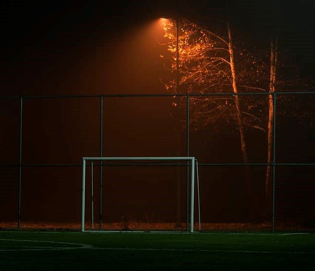 erwinterhaar's tweet photo. Dames AZSV VR1/2 zetten de wekker om te trainen!

Vanaf donderdag 9 december staan de dames van VR1/2 wekelijks om 6.30 uur op het veld voor een training. Inclusief een ontbijtje een prima start van de dag. https://t.co/nLTp8DXl4h
