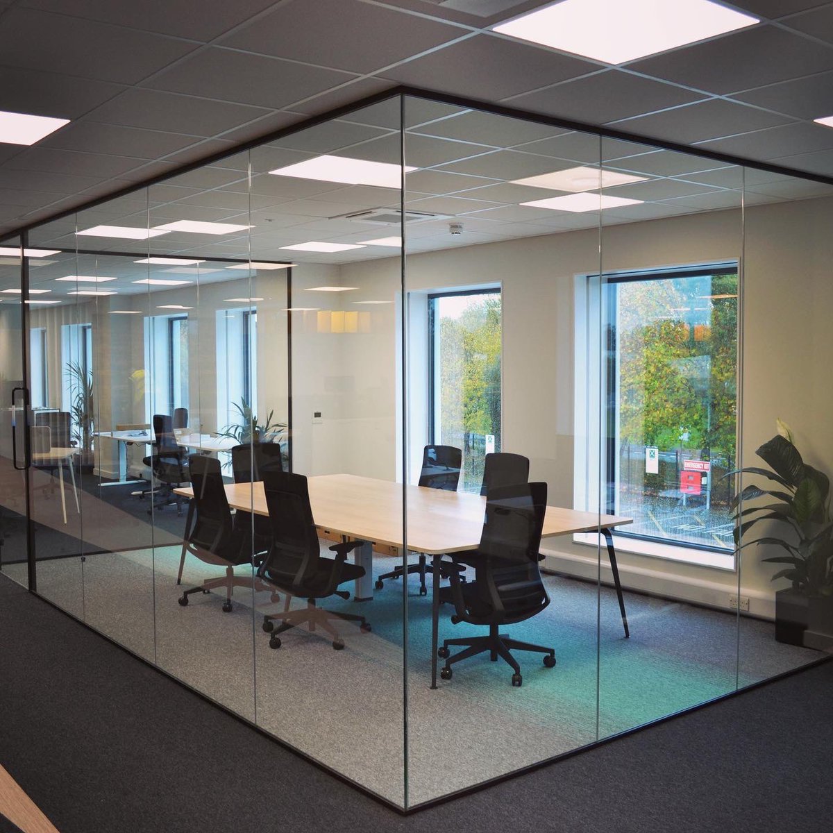 cube7interiors's tweet photo. Whether you’re moving into a new office or looking to renovate an existing space, we can design and build an office that works for you.

Take a look at one of our recent office-fit outs, it doesn't matter if you've got a large open-plan room with not much else going on. https://t.co/SldDVJ4bXO