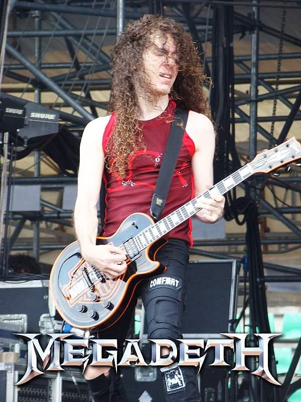 Happy birthday MARTY FRIEDMAN!
(December 8, 1962) 