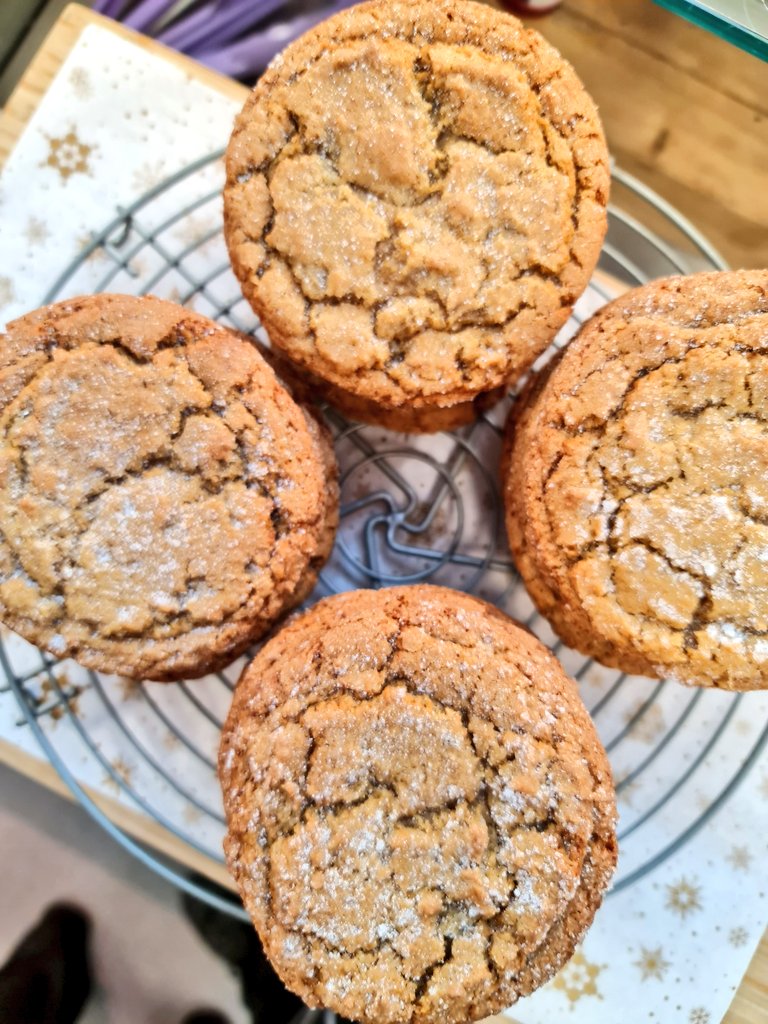 Catering_CoGC's tweet photo. We've got all the Christmas vibes (and smells) going on today. These crisp &amp; chewy Ginger Spice Cookies are going to sell out fast💯 Available at Starbucks &amp; Workwear right now 😍 #welovethisbusiness @BaxterStorey @CofGCollege @ken__moodie https://t.co/F76pCyxZ1T