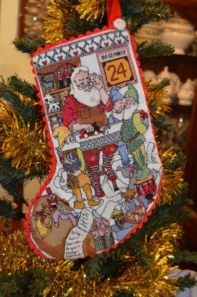 marisou2's tweet photo. Quiero compartir lo último que he añadido a mi tienda de #etsy: Christmas Cross Stitch Stocking Finished, Santa with Elves Stocking, Christmas embroidery stocking finished, Christmas ornament cross stitch https://t.co/7m7NT5lMzw https://t.co/Vf8rEve5ln