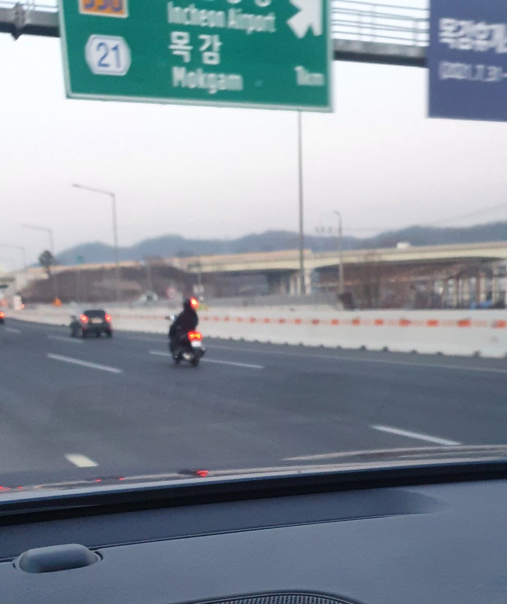 30분전
헐 서해안고속도  목감

넌  어디서 왔니 ?