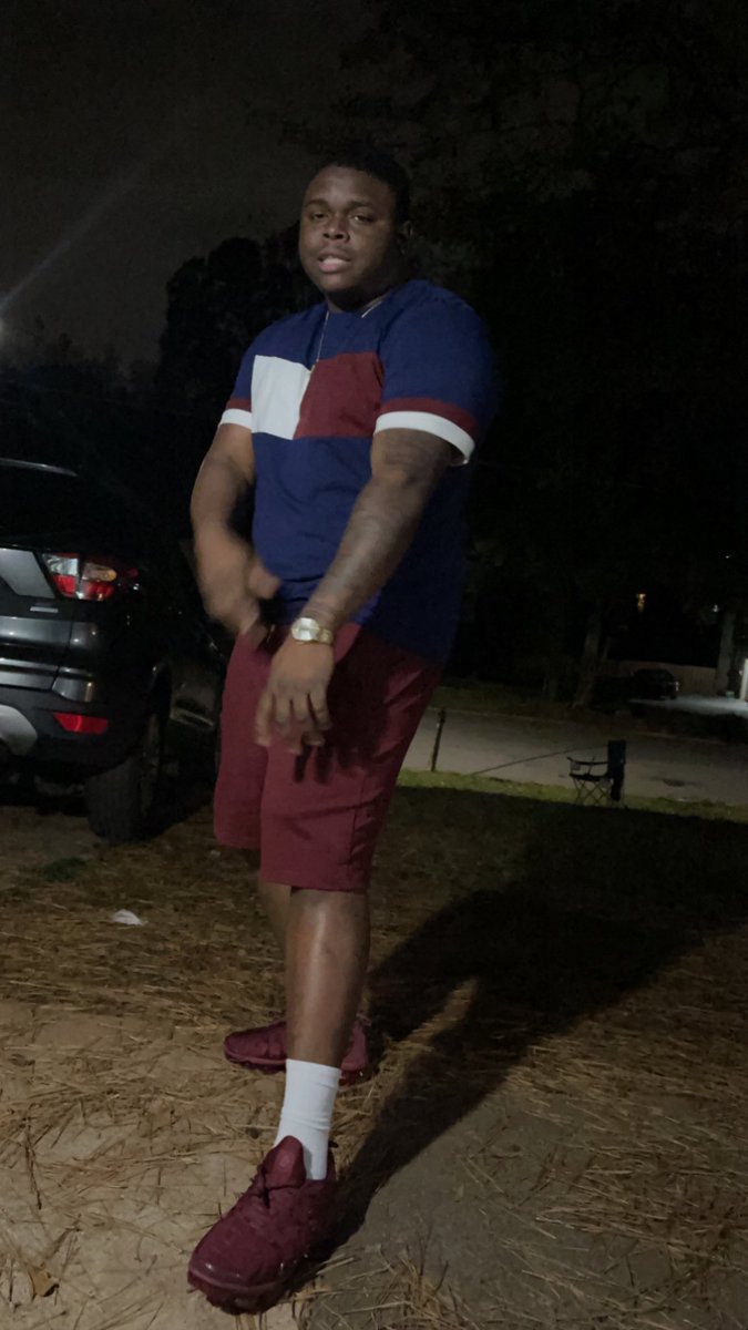 JAMARET22's tweet photo. Tried to make being outside look lame and I didn’t succeed https://t.co/MenTlpOhYi