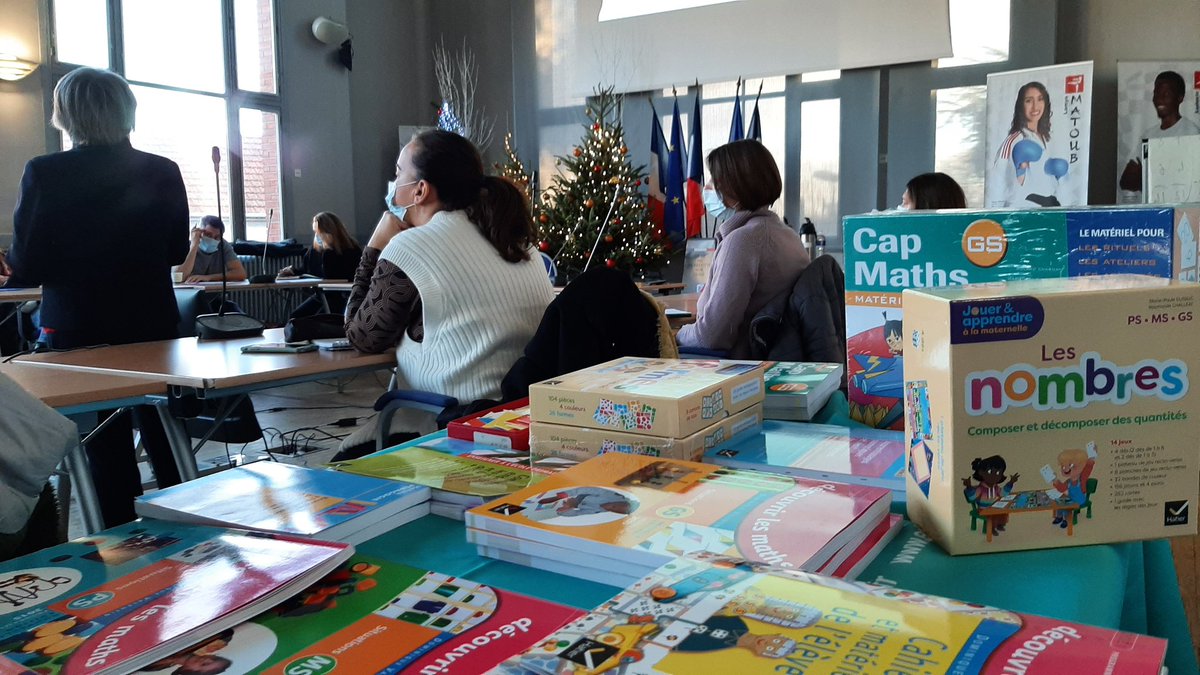 Hatier_IDF's tweet photo. 🗣Conférence de Marie-Paule Dussuc à Pierrefite sur Seine sur #espace et #géométrie en #maternelle 🟣🟨🔺️🔷️ @EditionsHatier #capmaths
#formes #cycle1
👉https://t.co/lfjnv6hNFN
👉https://t.co/ZwClkLLGgE https://t.co/QBZeeUL5Q8