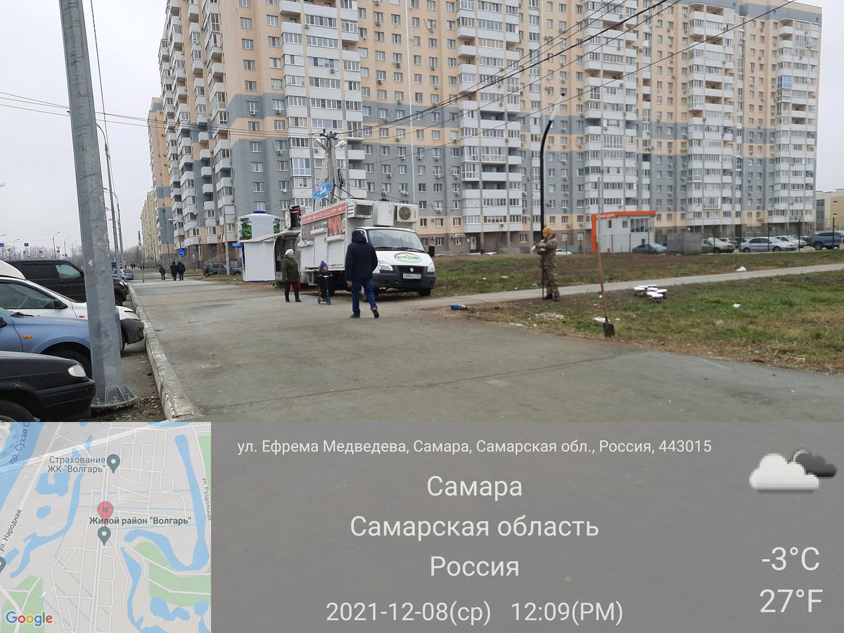 <a href="/Jeepsamara63/">Олегыч number two.</a> <a href="/DepGorHozSamara/">Департамент ГХиЭ</a> <a href="/DTransporta/">Дептранс Самары</a> <a href="/SODEDDS/">СОД ЕДДС</a> <a href="/Aleksey_smr/">Алексей 🇷🇺</a> <a href="/nadintwo/">Надин ...🍁🍂🍂🍂🍁</a> <a href="/MVMalakhova/">Малахова Марина</a> <a href="/gms67237124/">Фрэзи Грант</a> <a href="/l_galyzinskya/">Лариса Галузинская</a> <a href="/MP_Blago63/">МП Благоустройство</a> @depstroy132 <a href="/BNataljaG/">Наталья 🔥🔥🔥</a> <a href="/J5dkmA7pjeflJBB/">Александр</a> <a href="/rWxiihregngwb4q/">Сергей Корчевой</a> <a href="/volgarsamara/">Волгарь г.Самара</a> <a href="/FrekenBok63/">Фрекен</a> <a href="/noginskiy63/">Алексей Ногинский</a> <a href="/yJvy9n6X8UIZxdt/">таймур</a> <a href="/SamMobilePriem/">Мобильная приемная Губернатора Самарской области</a> <a href="/olesiavorontzo3/">Воронцова Олеся</a> <a href="/sfte6a1zPaAepCw/">Надин</a> <a href="/0lgaAnatolevna/">Olga Kurushina</a> <a href="/JohnOrdin/">Иван Сергеевич</a> <a href="/kuibadm/">Администрация Куйбышевского района</a> <a href="/GISN_63/">Государственная инспекция строительного надзора СО</a> <a href="/samara_in/">Администрация Самары</a> <a href="/E_Lapushkina/">Елена Лапушкина</a> <a href="/EDDSSamara/">ЕДДС</a> <a href="/D_Azaroff/">Дмитрий Азаров</a> <a href="/Sementemnikov/">ОСМ 10 Куйбышевского района г.о.Самара</a> <a href="/MedvedevRussia/">Дмитрий Медведев</a> <a href="/Pravitelstvo_RF/">Правительство России</a> <a href="/mpgati1/">МП "ГАТИ по благоустройству"</a> <a href="/Mintrans163/">Минтранс СО</a> <a href="/gibdd_rus/">Госавтоинспекция МВД России</a> <a href="/gibddsamara/">ГИБДД Самара</a> <a href="/AskerovaEmiliya/">Аскерова Эмилия Юрьевна</a> <a href="/sovet_kbr/">Совет депутатов Куйбышевского района</a> <a href="/AA_Korobkov/">Алексей Коробков</a> <a href="/avtosamara/">автоСамара</a> <a href="/dtp_163/">ДТП 163 Самара</a> @DORSIGNAL <a href="/4ugunoff_ODD/">Александр Чугунов</a> <a href="/samaragis/">Телеканал Самара-ГИС</a> <a href="/mvpivovarov/">Михаил Валерьевич</a> <a href="/kuibadm/">Администрация Куйбышевского района</a> <a href="/krotkov_s/">Сергей Кротков</a> <a href="/Yarmarki_Samary/">Ярмарки Самары</a> <a href="/samara_in/">Администрация Самары</a> вицепризиденту Евразийского ОГМВ <a href="/E_Lapushkina/">Елена Лапушкина</a> 
В Волгаре полно помещений на первых этажах для торговли, так почему на частной территории предназначенный для коммуникаций организована торговля?
Кто дал разрешение на этот колхоз?