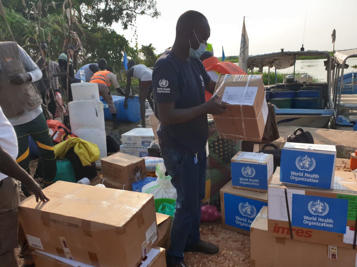 WHOSouthSudan's tweet photo. As part of the multi-agency response, @WHOSouthSudan with funding from @CBPFs has moved contingency stocks of emergency drugs to Alali, Akobo, Jonglei, where @WHO mobile team &amp; partners are conducting mobile medical outreaches to attend to urgent medical needs of the population. https://t.co/yOILU0KWyP