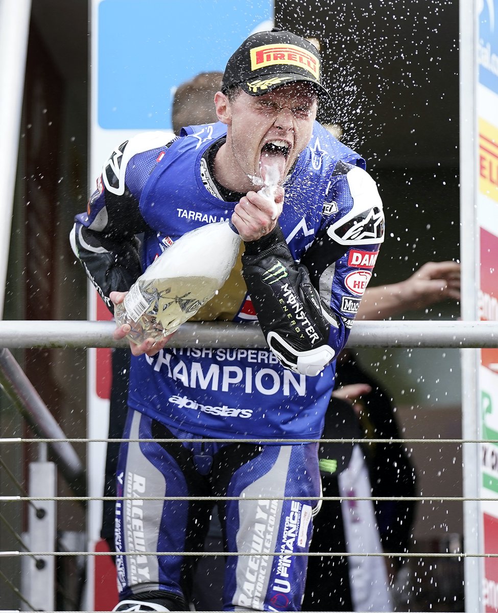 racewaysyamaha's tweet photo. 📰 NEWS: Champion @tarranmac95 to defend title with @McAMS @YamahaRacingUK in 2022! 

Read the full story 👉 https://t.co/hxKdM5ghzL

#MAC1 

#YamahaRacing #RevsYourHeart #WeR1 https://t.co/53V0Ts4egp