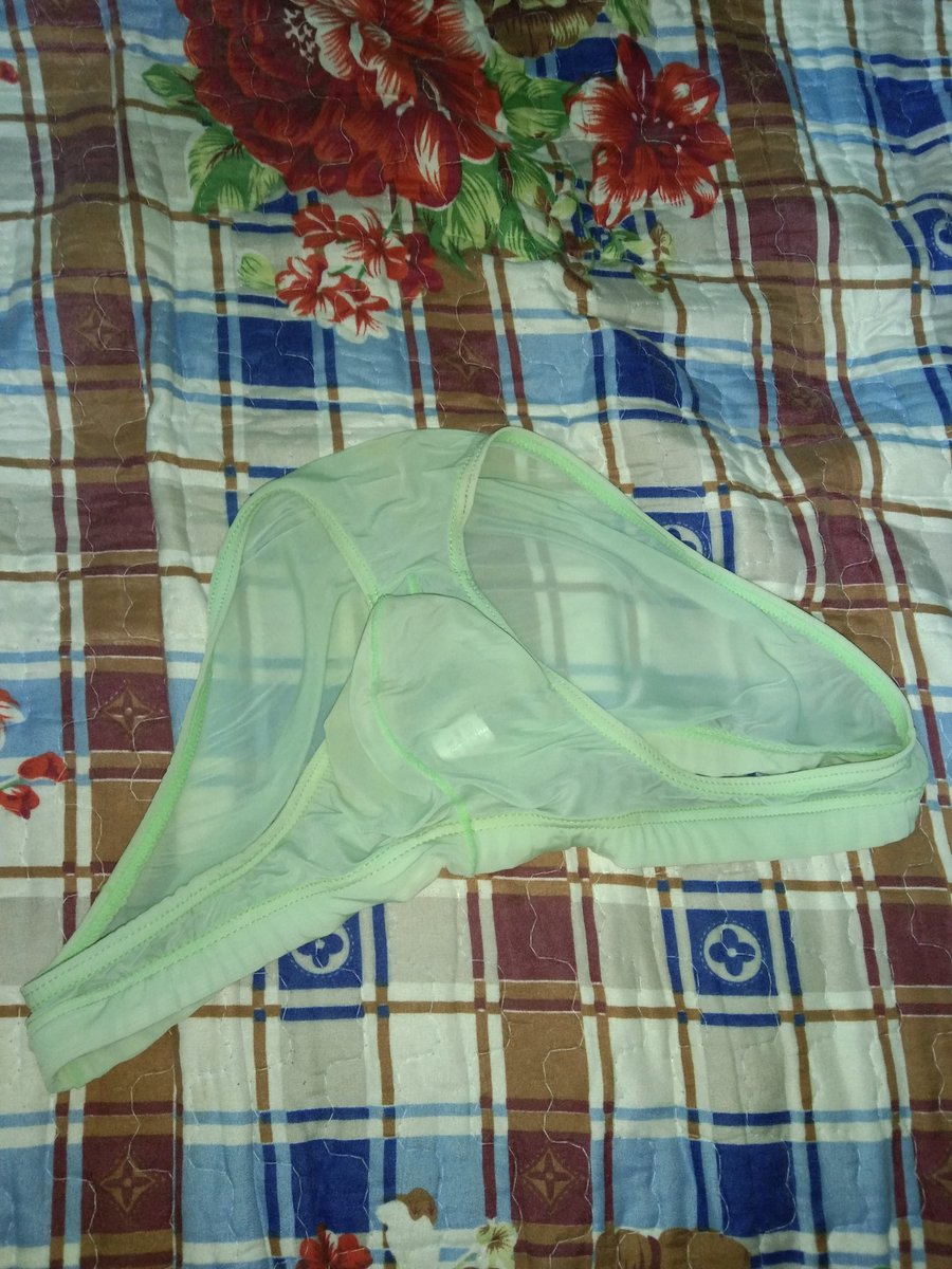 ShinyAssSuit's tweet photo. Spender adik💚 hurm petang niy balik kerja adik nak kena liwat :3💦💦 https://t.co/YF5Lv5kFiH