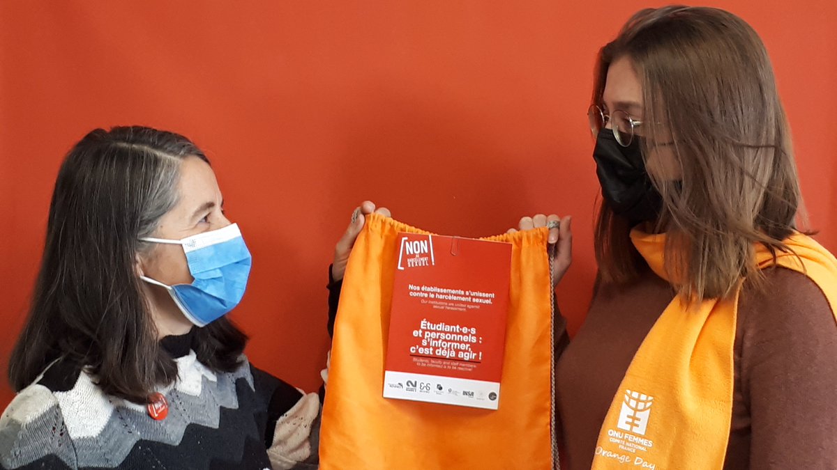 RennesUniv's tweet photo. #OrangeTheWorld #stopVSS
La direction de la communication @UnivRennes1 participe aussi à la mobilisation en ligne collective pour marquer les #OrangeDaysFR, menée depuis le #25novembre, qui se conclura ce vendredi 10 décembre - journée des droits humains
 https://t.co/6Znj39vNJp https://t.co/yA4wRF4J7y