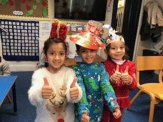 NorfolkHouseSch's tweet photo. Form 1 are sharing their impressive creative skills, using recycled materials to make hats for the Eco Hats Competition. #nhsucceed #nhinnovate https://t.co/zljAFwWT9Z