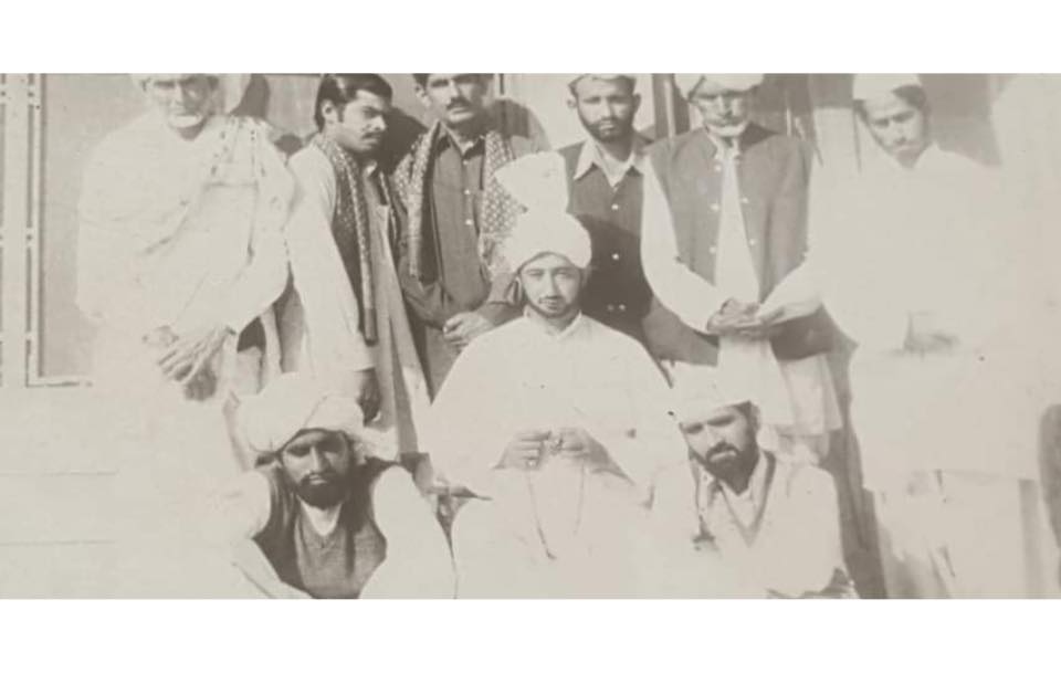 سلطان الفقر حضرت سلطان محمد اصفر علی صاحب (رح) کی عنفوانِ شباب کی ایک نایاب تصویر 
#SultanulFaqr