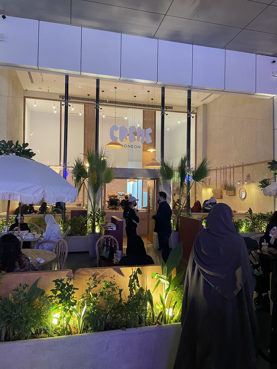 Rateit_ksa's tweet photo. زيارة
 Crème 
 تجربة ممتازة 🤩 و جميلة جدًا كوكيز 🍪 قمة في اللذاذه 

١- جودة الآكل 3.5/4
٢- الأسعار 2.5/4
٣- وقت وسرعة الخدمة 4/4
٤- نظافة المكان 3/4
٥- الموقع والاجواء 3/4

عندهم جلسات داخليه و خارجية والاجواء جدا جميلة 

📍موقع المحل 
الرياض، حي حطين، مجمع بوليفارد، مخرج ٢ https://t.co/MLFrjK1wXh