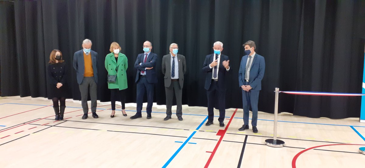 Prefet01's tweet image. M. Payebien, sous-préfet de l'arrondissement de Belley, était présent à l'inauguration du gymnase du lycée de la #PlainedelAin à #Ambérieu, qui a bénéficié d'une aide du #PlanDeRelance de 439 500 € pour sa rénovation thermique.