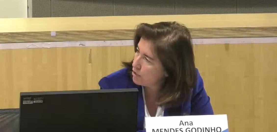 WorkersEESC's tweet photo. 🇵🇹Minister @Ana_M_MG on #SocialRights during #Covid19:

"The #pandemic showed us how fragile we are and the need for social investments in order to successfully tackle the challenges we are facing. We must ensure that the spirits and commitments of #EUSocialSummit21 are alive!" https://t.co/B2mre2vZb0