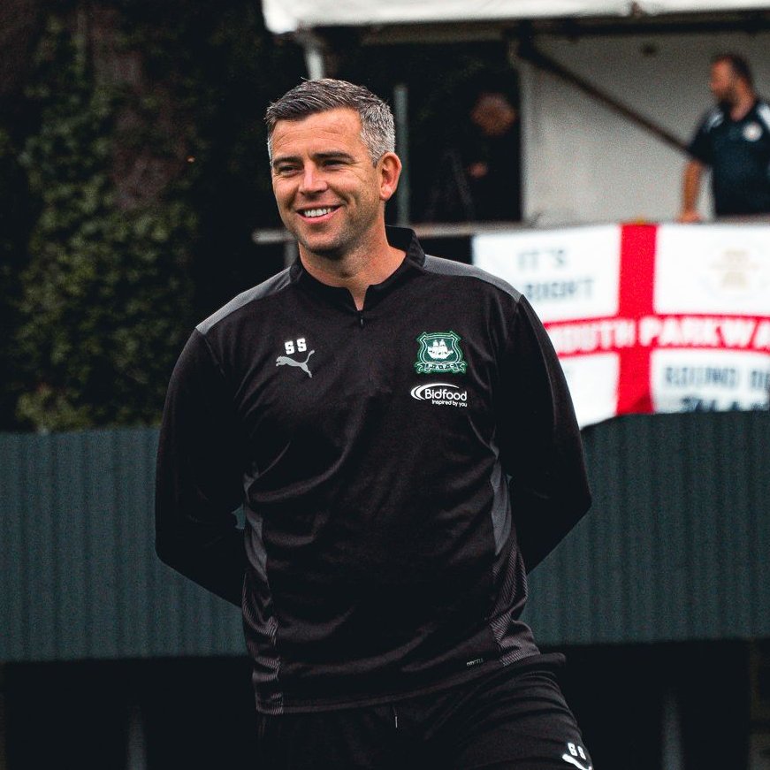 Argyle's tweet photo. Morning gaffer 😍

#pafc https://t.co/Nggz1PEkQQ