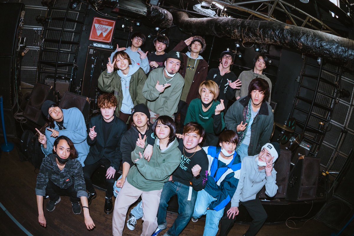 terrasea_jp's tweet photo. 昨日は吉祥寺Warp23周年イベントあざした！！

友達たくさん、笑顔もたくさん👱🏻‍♂️

めっちゃ楽しかった！！
ライト一本も楽しみぜ😚 https://t.co/irHNDzOftt