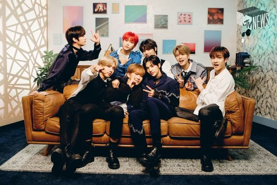 LovestayTR's tweet photo. Worldwide Fans’ Choice TOP 10 Final Güncel Sıralama (18:00 TSİ)
1. *** 16.47% 🔻
2. @Stray_Kids 15.24% 🔻(🚨)
3. *** 7.72% 🔺
FARK #1 : 1.23% (=)
🗳️ https://t.co/PRiyWl74JW
STAYS STAY HOWLING
#StaysHowlForMAMA https://t.co/J888a46QXi