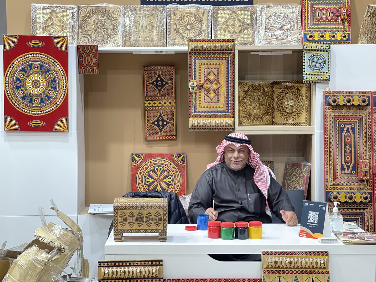 ahmad_alfowzan1's tweet photo. مشاركتي الان في إيطاليا من قبل هيئة التراث بمعرض اريتجانو https://t.co/KPF7jlhvEQ